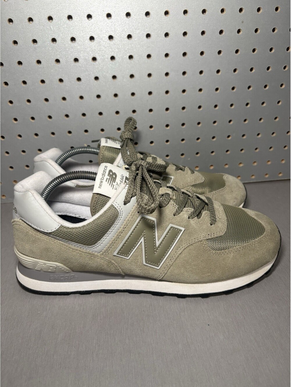 New Balance 574 Classic Shoes Mens Sz 11 Green Sage Suede Sneakers U574CD2